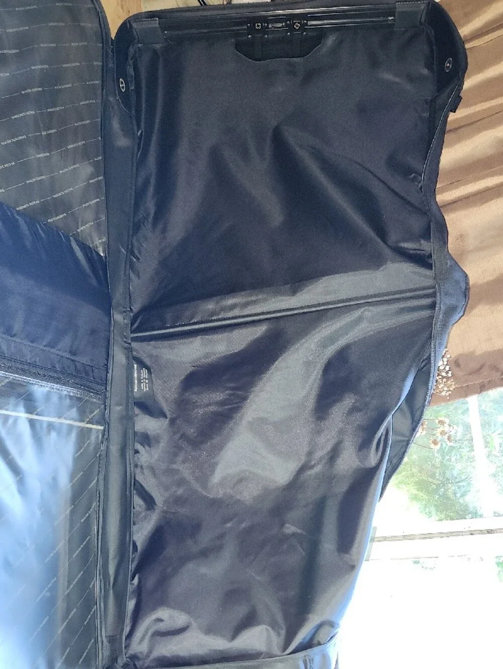 Samsonite‎ Black Men's Travel Garment Bag with Top Handle